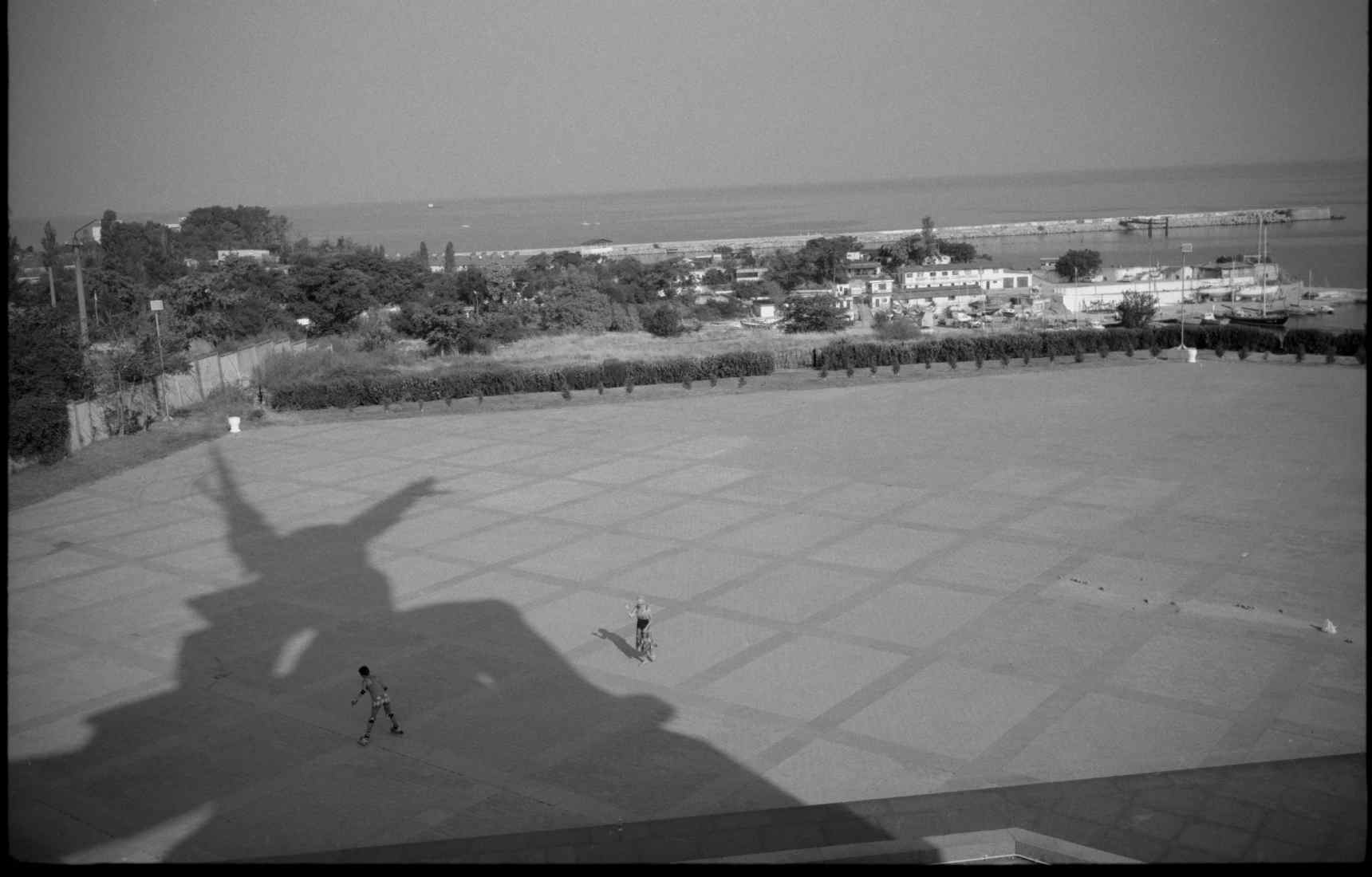 They began this monument in 1972 and finished in 2007